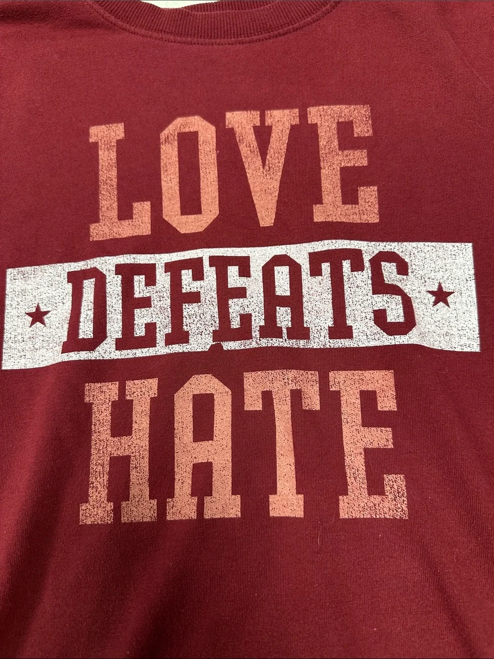 Art Class  Graphic LOVE DEFEATS HATE Maroon Tee L